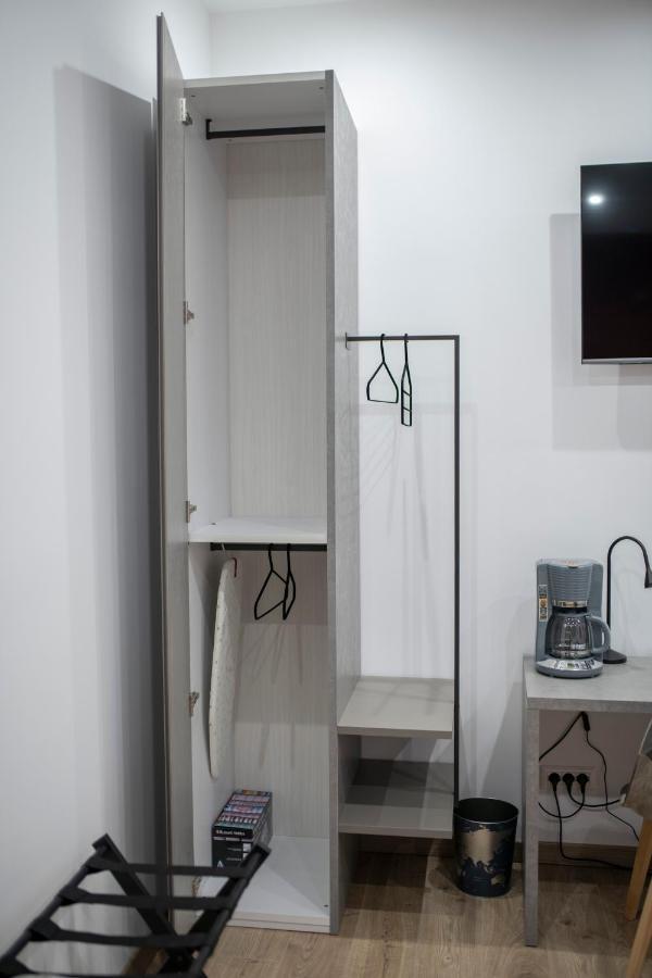 Catone Luxury Rooms โรม ภายนอก รูปภาพ